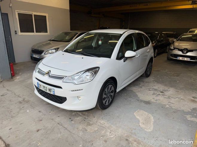 Citroen C3 Citron 1.6 Blue-HDi Confort kit distrib Blanc de 2015