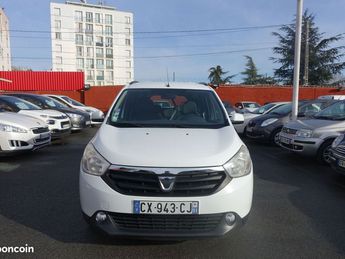  Voir détails -Dacia Lodgy 1.2 TCE 115CH LAUREATE 7 PLACES à Villefranche-sur-Sane (69)