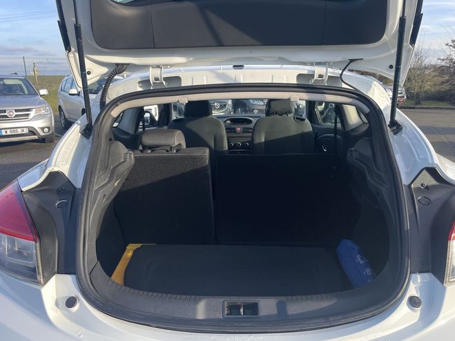 Renault Megane 1.6 16V 110CH BLANC  de 2011