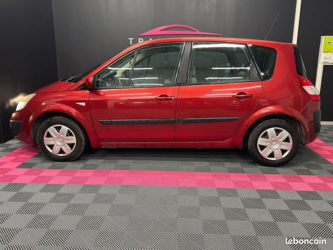 Renault Scenic II 1.6 16V Confort Dynamique PREMIRE MA Rouge de 2005
