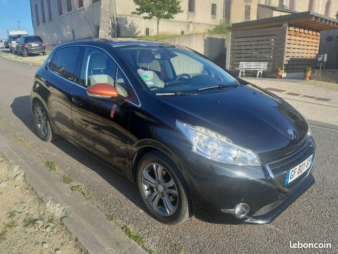 Peugeot 208 1.2 VTi 82cv 5p Srie Roland Garros Autre de 2014