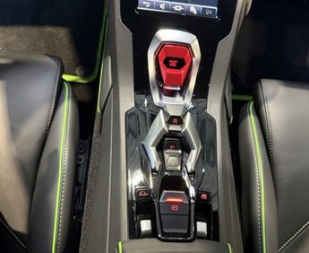  Voir détails -Lamborghini Huracan SPYDER EVO 5.2L V10 640CV 4WD LDF7 à Vendenheim (67)