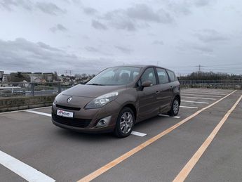  Voir détails -Renault Grand Scenic III 1.5 DCI 110CH FAP CARMINAT TOMTOM à Igny (91)