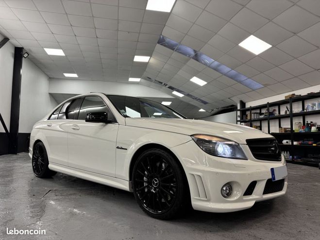 Mercedes Classe C C63 AMG W204 Pack Performance 457Ch  de 2009
