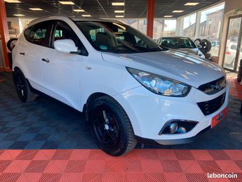  Voir détails -Hyundai Ix35 II PACK PREMIUM 2.0 CDRI 4WD 184 cv Gara à Piennes (54)