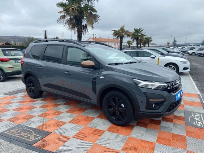 Dacia Jogger TCe 110 SL EXTREME + PACK NAVIGATION & C  de 2024