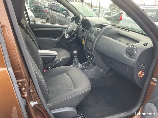 Dacia Duster 125 laurate plus 95920 Kms Marron de 2016