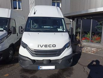  Voir détails -Iveco Daily 35S FG 35S18H 3.0 V18 HI-MATIC à Murat (15)