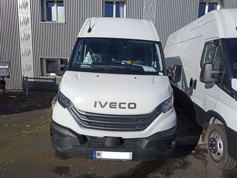  Voir détails -Iveco Daily 35C FG 35C18H V18 4100 3.0 HI-MATIC à Murat (15)