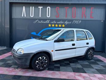  Voir détails -Opel Corsa 1.4 CITY 5P à Villeneuve-Loubet (06)