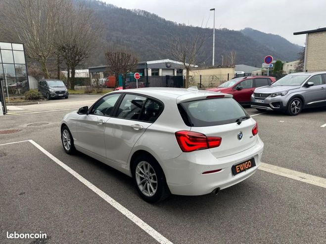 BMW Serie 1 5 116 I 110CH LOUNGE TOIT OUVRANT + AIDE Blanc de 2017