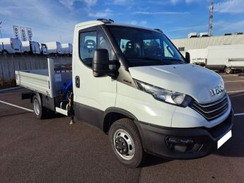  Voir détails -Iveco Daily 35C18 GRUE PLATEAU 67900E HT à Mions (69)