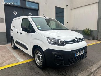  Voir détails -Citroen Berlingo Van M 1000kg BlueHDi 130 S&S Driver EAT8 à  Les Pavillons-sous-Bois (93)