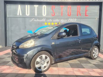  Voir détails -Toyota Aygo 1.0 VVT-I 68CH 5P à Villeneuve-Loubet (06)
