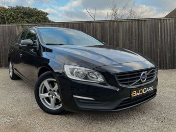  Voir détails -Volvo V60 2.0 D2 Kinetic Geartronic NETTO: ? 9.909 à Beveren (87)