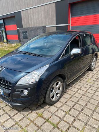  Voir détails -Peugeot 3008 1.6 hdi allure 112ch toutes options à Tourcoing (59)