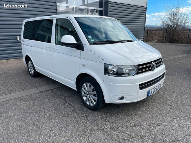Volkswagen Multivan VW T5 Confort TEAM 2.0L TDi 145mkm Blanc de 2015