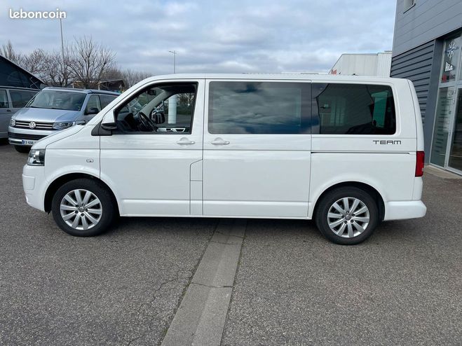 Volkswagen Multivan VW T5 Confort TEAM 2.0L TDi 145mkm Blanc de 2015