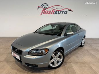  Voir détails -Volvo C70 CC 2.4 TDi D5 180cv-BVA-ATTELAGE-2007 à Gerzat (63)