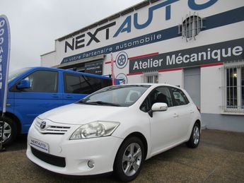  Voir détails -Toyota Auris 126 D-4D FAP DYNAMIC 5P à  Le Coudray-Montceaux (91)