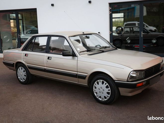 Peugeot 505 2.2 GTi 122ch essence  de 1989