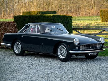  Voir détails -Ferrari 250 GT Coupe Sries 2 By Pinin Farina à Overijse (30)