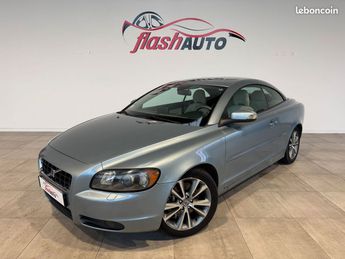  Voir détails -Volvo C70 CC 2.4 i 140cv-BVA-2009 à Gerzat (63)