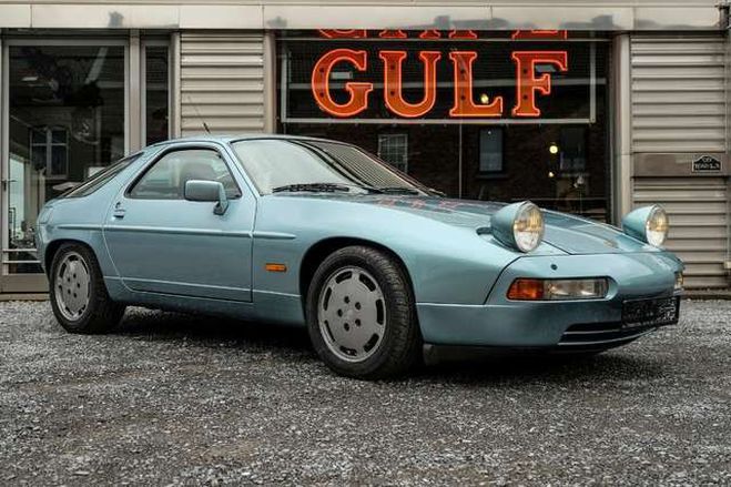 Porsche 928 S4 Bleu de 1986
