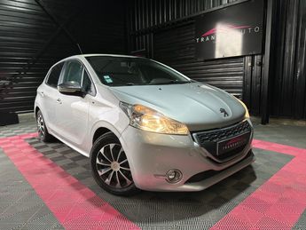  Voir détails -Peugeot 208 1.6 e-hdi 92ch bvm5 style à Douai (59)