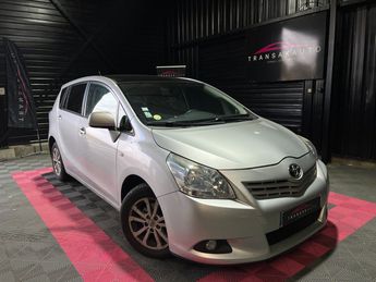  Voir détails -Toyota Verso 126 d-4d 7pl fap skyview à Douai (59)