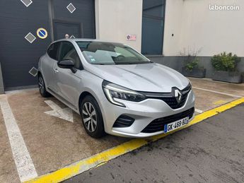  Voir détails -Renault Clio 1.6 E-Tech Hybride 145ch Evolution Histo à  Les Pavillons-sous-Bois (93)