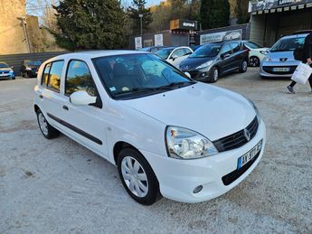  Voir détails -Renault Clio II Ph. 2 Campus Dynamique 1.5 DCI 65 ECO à  Les Pennes-Mirabeau (13)