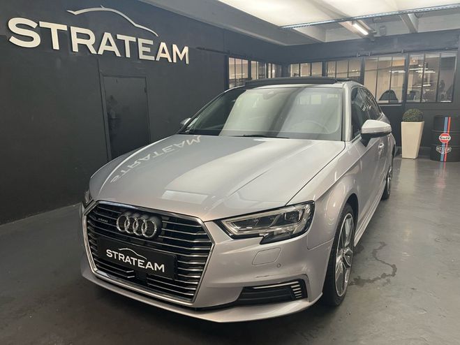 Audi A3 Sportback 40 TFSI e Design Luxe S-tronic Gris de 2020