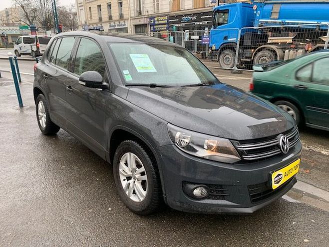 Volkswagen Tiguan 2.0 TDI 110CH BLUEMOTION TECHNOLOGY FAP GRIS de 2015