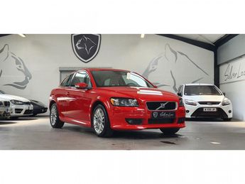  Voir détails -Volvo C30 2.5 TURBO 220 5 CYLINDRES / BVA / MOMENT à Saint-Laurent-du-Var (06)