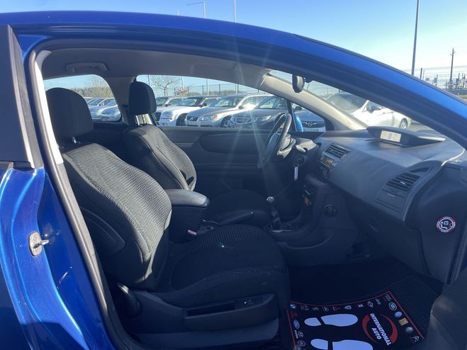 Citroen C4 1.6 HDI110 FAP VTR BLEU FONCE  de 2010