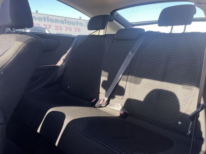 Citroen C4 1.6 HDI110 FAP VTR BLEU FONCE  de 2010