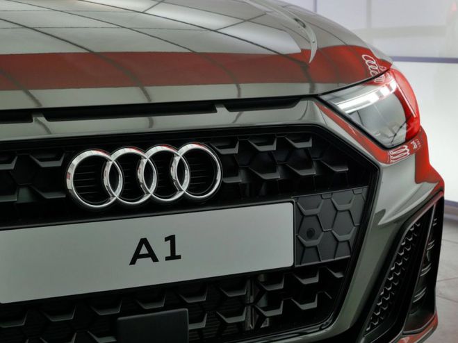 Audi A1 Sportback 30 TFSI 110 ch S tronic 7 S Li Gris de 