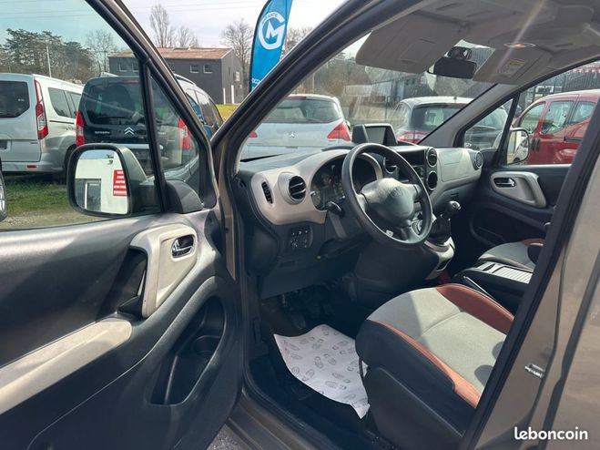 Renault Scenic 1.5 Dci 110Ch Dynamique Edc Noir de 2012