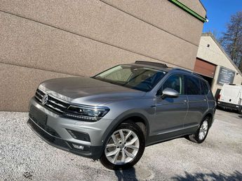  Voir détails -Volkswagen Tiguan Allspace 2.0 TDi Highline 7PL Matrix Pan à Merchtem (17)