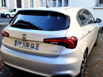  Voir détails -Fiat Tipo 1.6 MULTIJET 120CH LOUNGE S/S DCT MY19 1 à Voreppe (38)
