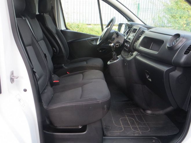 Renault Trafic 2.0 dci 120cv L1H1, 3 places. an 12/2021 Blanc de 2022