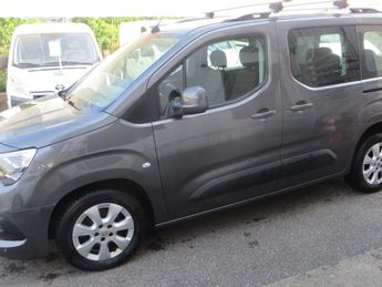  Voir détails -Opel Combo 1,5 cdti life 7 places,102cv 1ere main,  à Chignin (73)