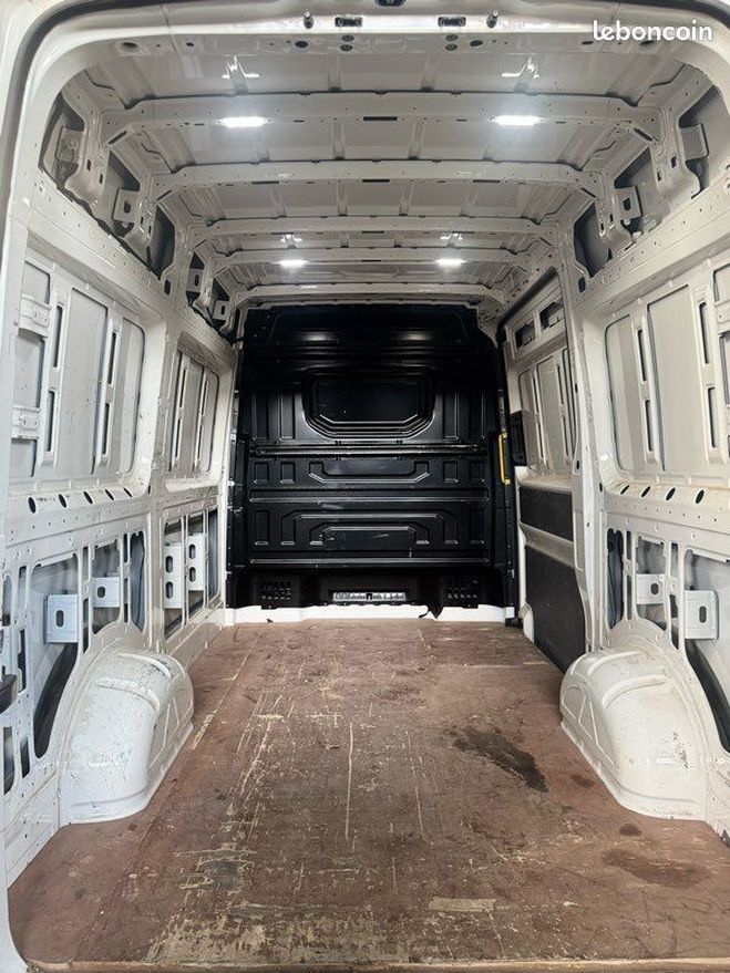 Volkswagen Crafter TDI 140 L3H2 Blanc de 2022