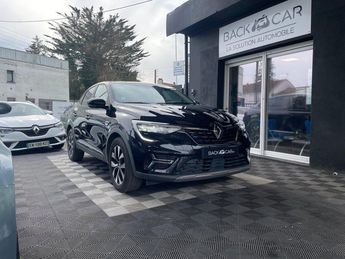 Voir détails -Renault Arkana E-Tech 145 Business à Nantes (44)