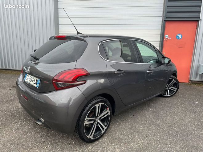 Peugeot 208 1.2 110cv puretech gt-line gps Gris de 2018