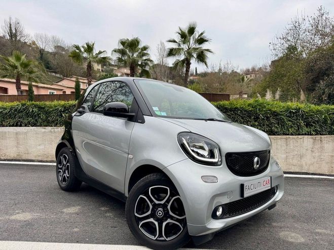 Smart Fortwo COUPE 71CH PRIME TWINAMIC Gris C de 2015