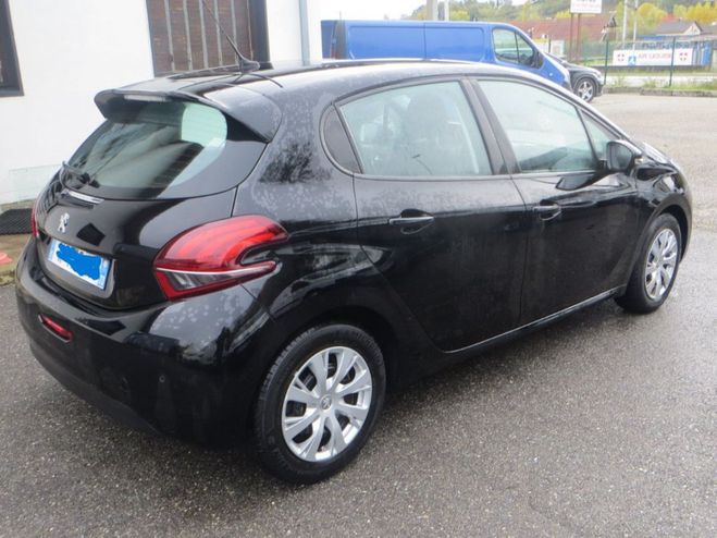 Peugeot 208 1.5 HDI 100 cv 1ere main carnet 5 portes NOIR de 2019