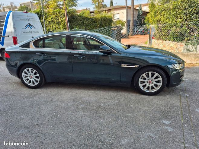 Jaguar XE 2l 241cv 2017 85000 km Vert de 2017