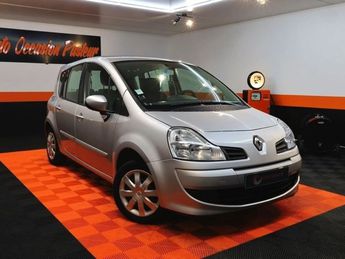  Voir détails -Renault Modus GRAND 1.2 16V 75CH EXPRESSION ECO à Beauchamp (95)